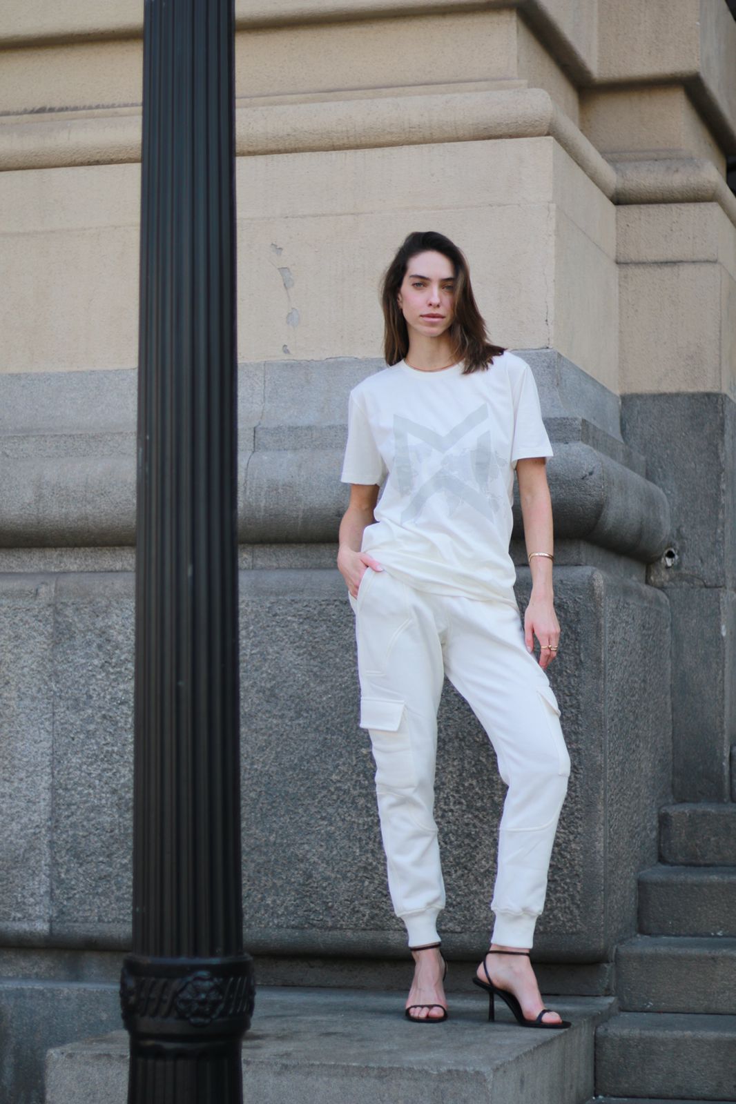 CAMISETA VMMV - OFF WHITE